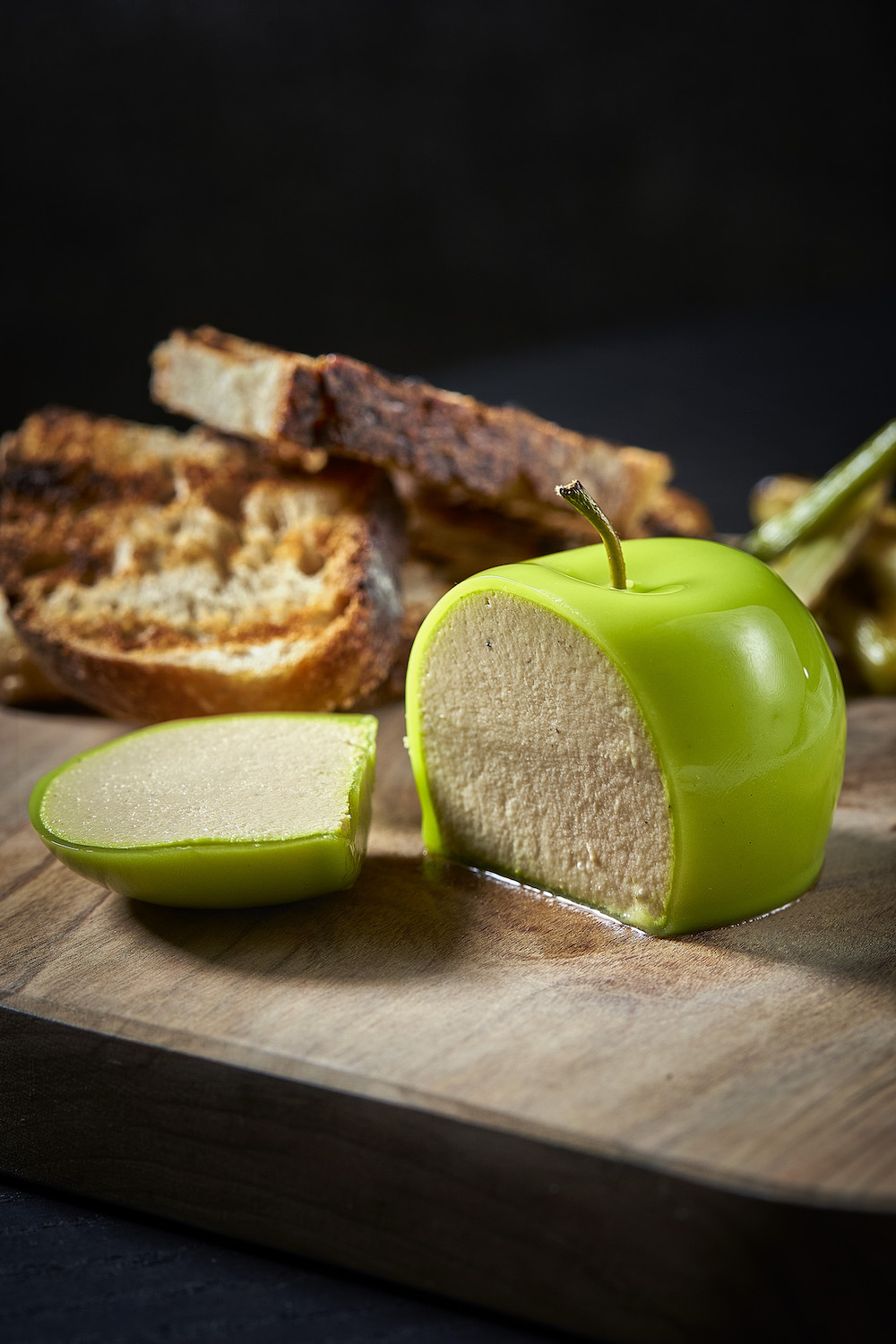 THE FOIE THAT WANTED TO BE AN APPLE THE FOIE THAT WANTED TO BE AN APPLE